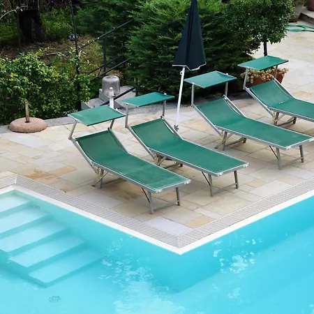Villa Eden Jacuzzi Pool *